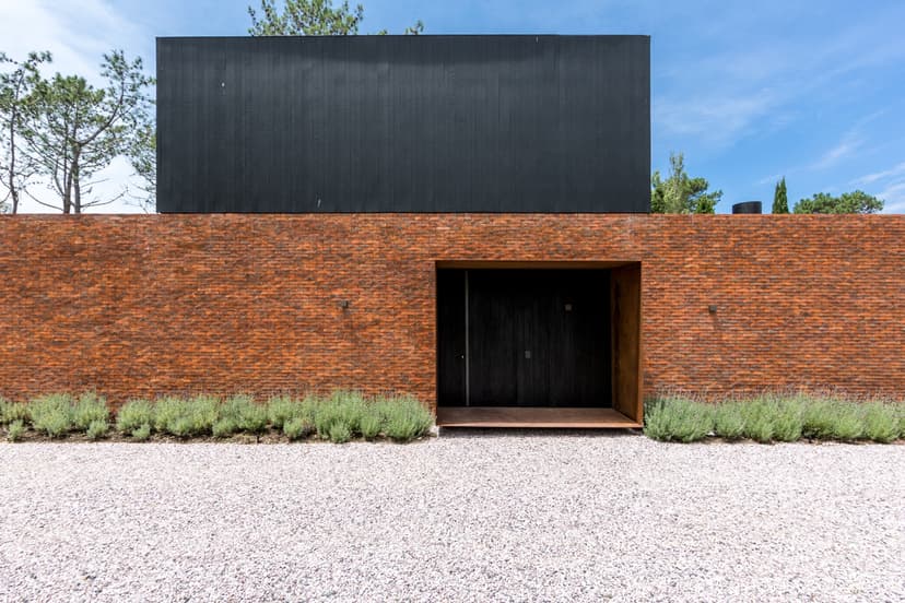 Image 1 for Laguna Blanca