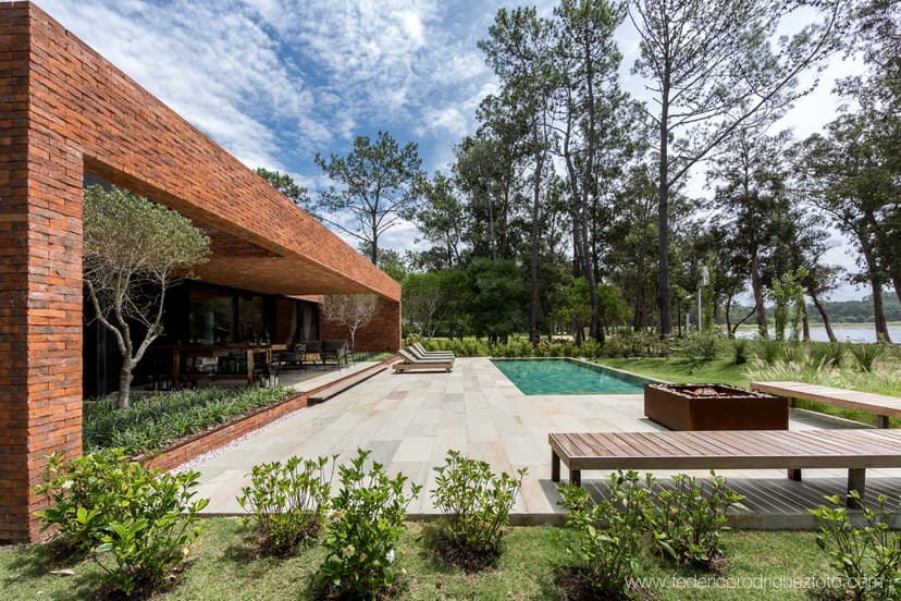 Image 2 for Laguna Blanca