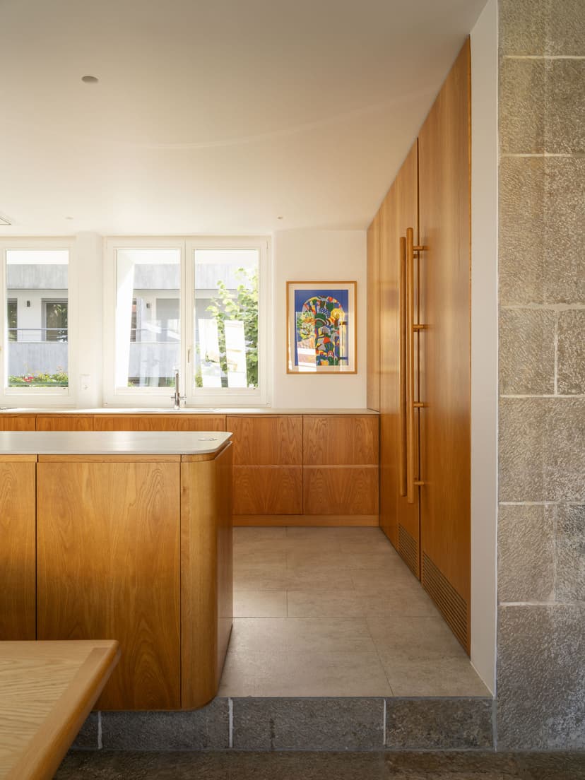 Image 2 for Carcavelos 